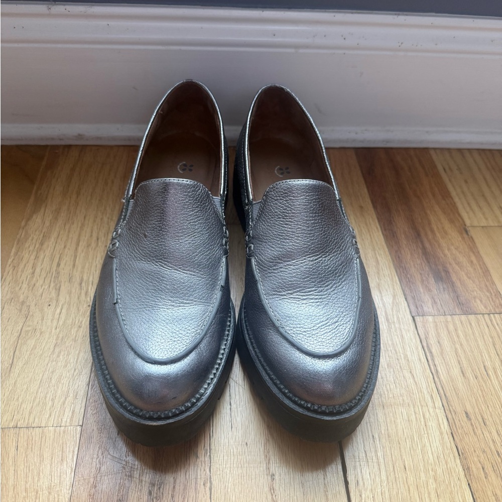 Caslon Silver Loafers Sleek Slip-Ons